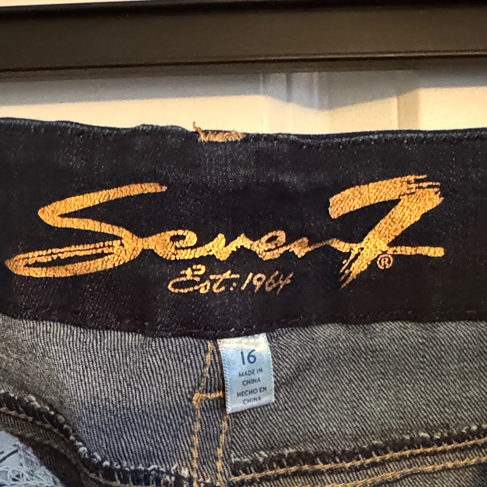 Seven7 Women's Midnight Blue Skinny Jeans - Picture 2 of 3